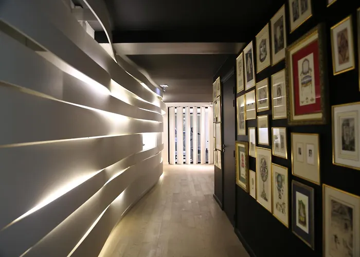 Hotel Moliere Paris