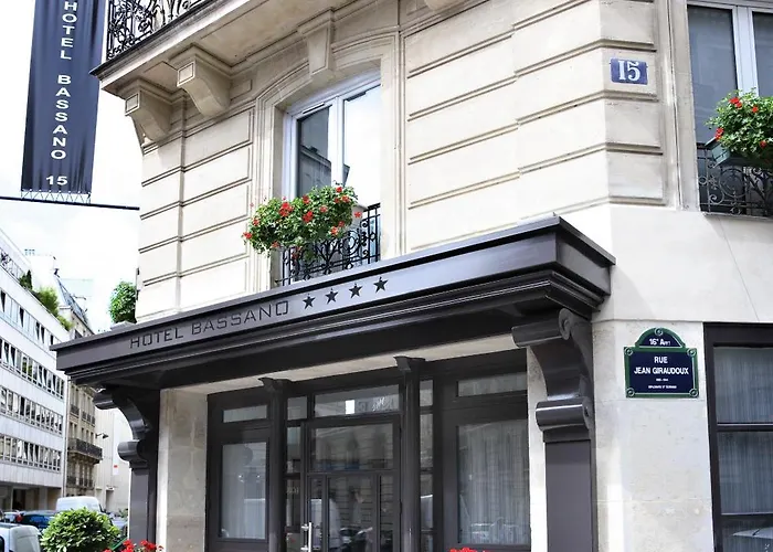 Hotel Bassano Paris