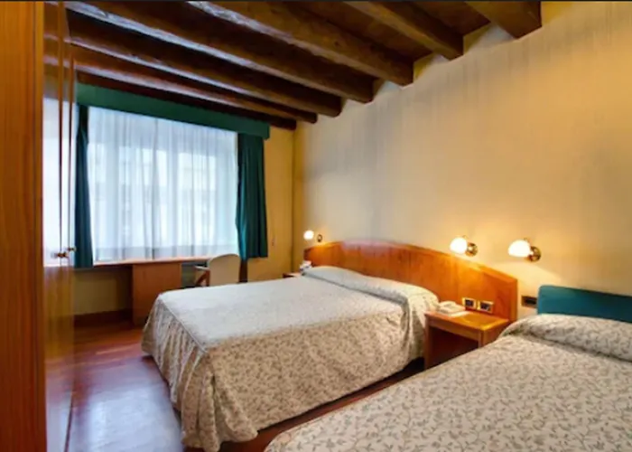 Hotel Corot Rom