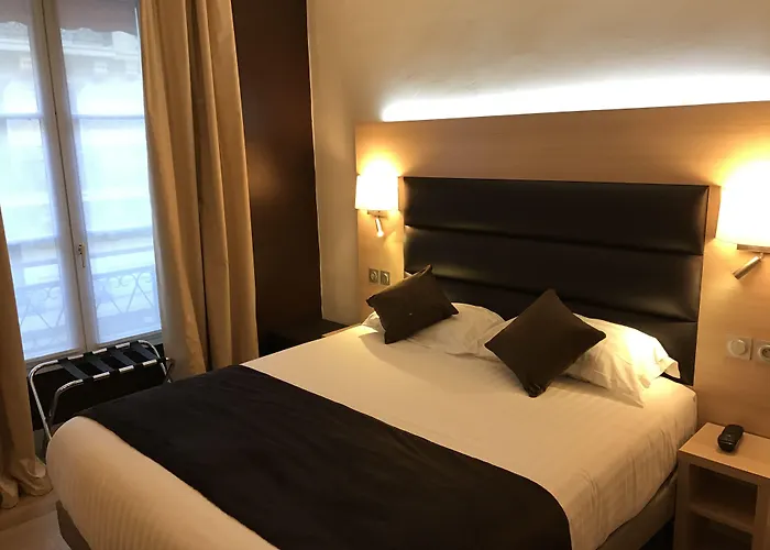 Hotel Unic Renoir Saint Germain Paris