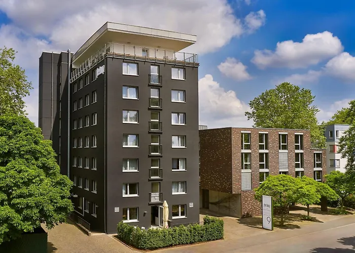 the Deutz, a Tribute Portfolio Hotel Köln