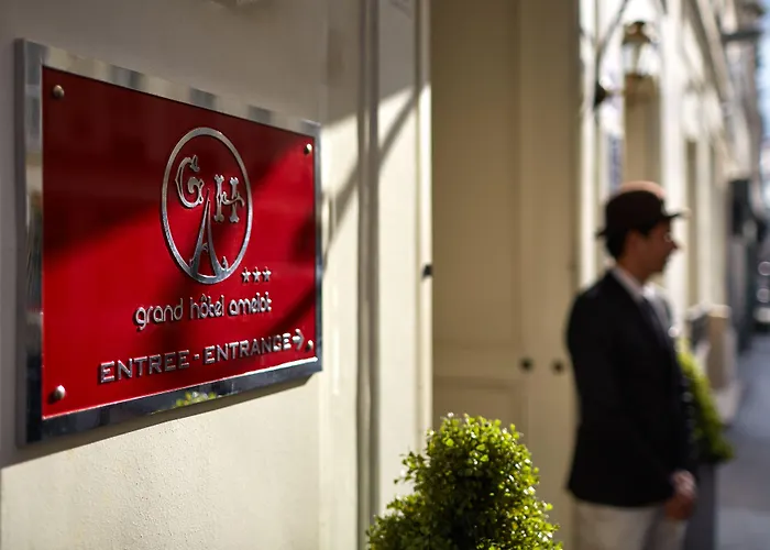 Grand Hotel Amelot Paris