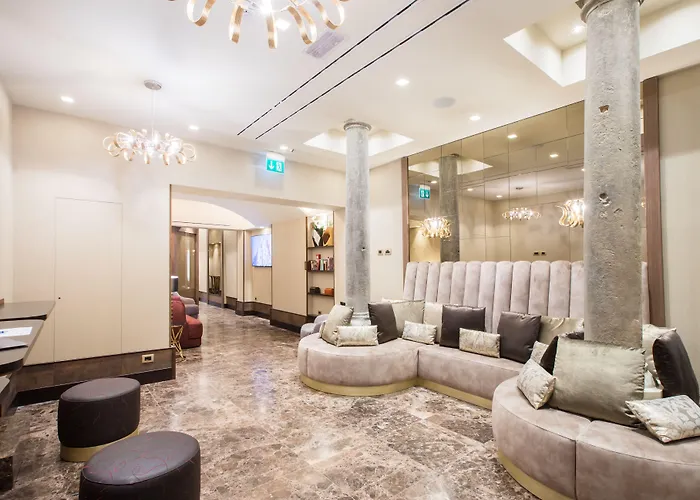 Solo Experience Hotel Florenz