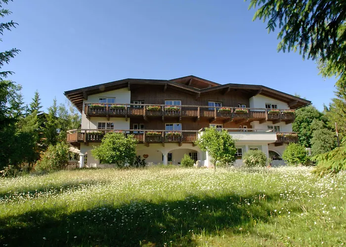 Hotel Christina Seefeld in Tirol