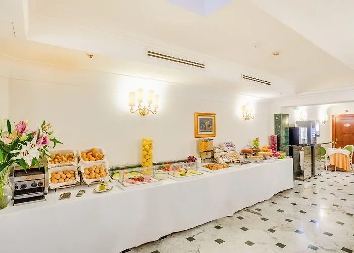 Raeli Hotel Regio Rom