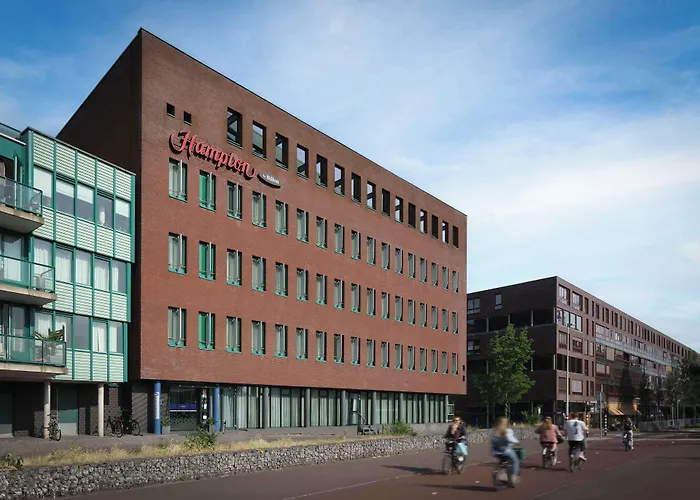 Hotel Hampton By Hilton Amsterdam Centre East
