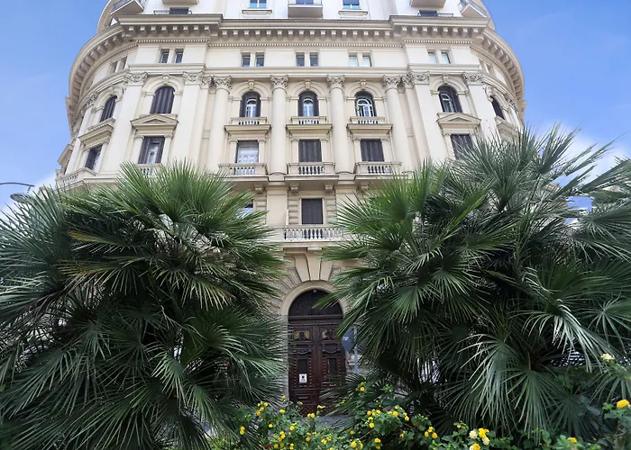 Hotel Piazza Bovio 22 Neapel