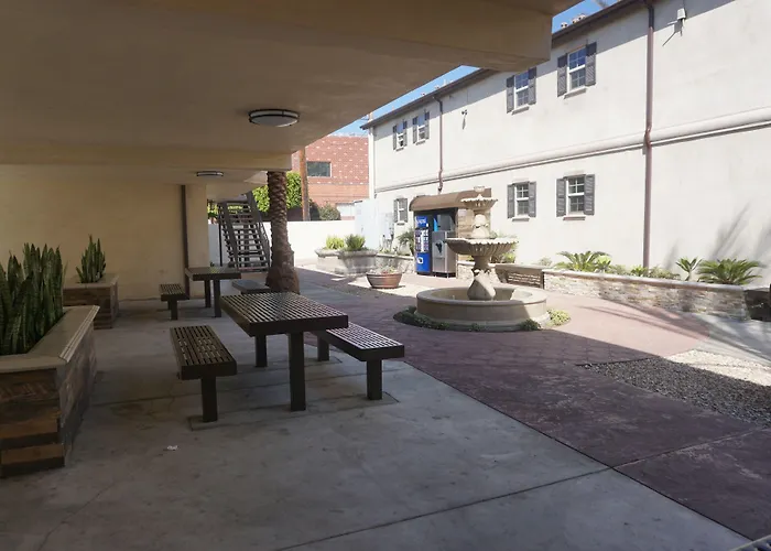 Tuscan Garden Inn Los Angeles