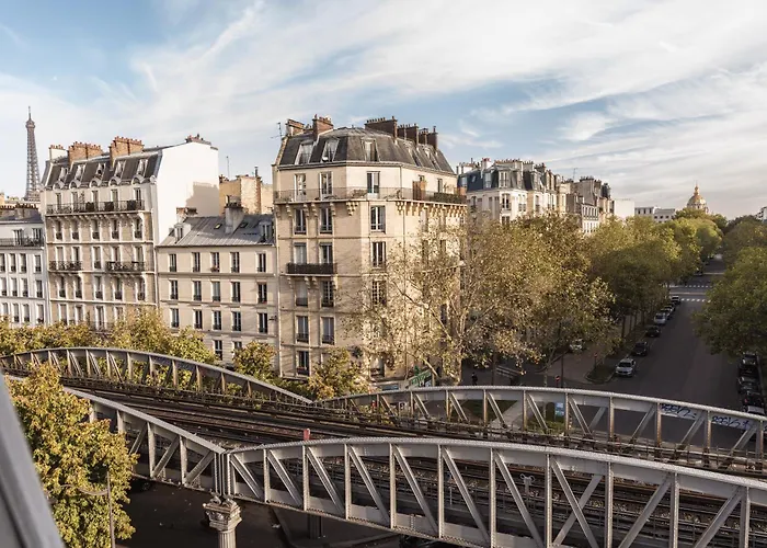 Hotel Eiffel Segur Paris