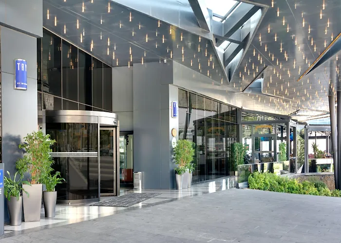 Hotel Tryp By Wyndham Istanbul Basin Ekspres
