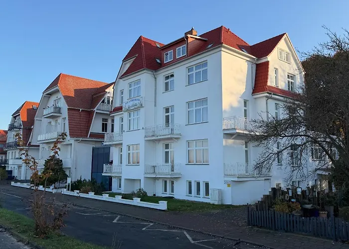 Sanddorn, Kur- und Ferienhotel, Direkte Strandlage, Meerblick, Fahrstuhl, Parkplatz Rostock