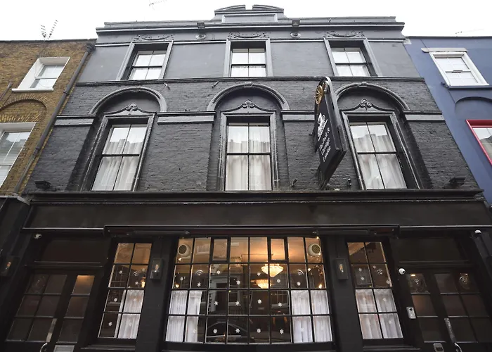 Hotel The Pack And Carriage London