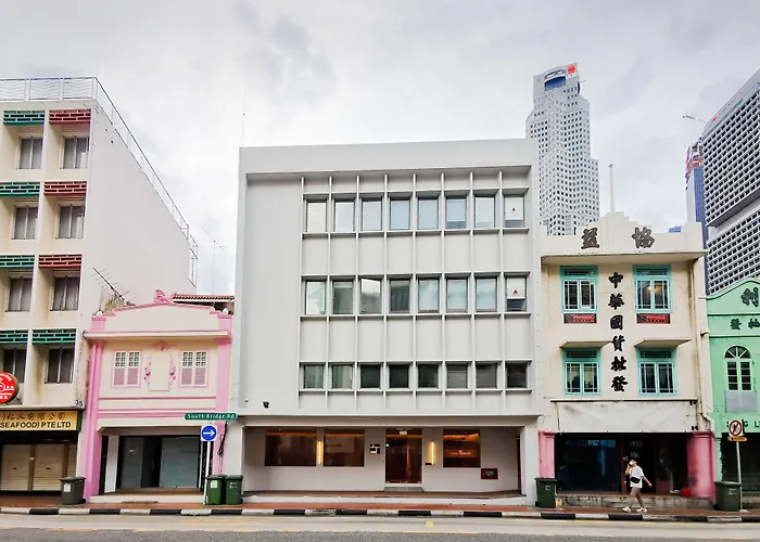 Kinn Capsule - Her Space, Female Only Singapur