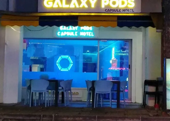 Galaxy Pods Capsule Hotel Boat Quay Singapur