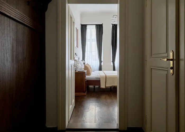 Hotel Residence U Cerneho Orla Prag