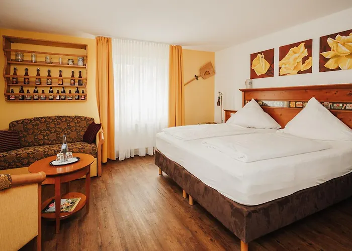 Land-gut-Hotel Landgasthof zur Rose Ehingen 