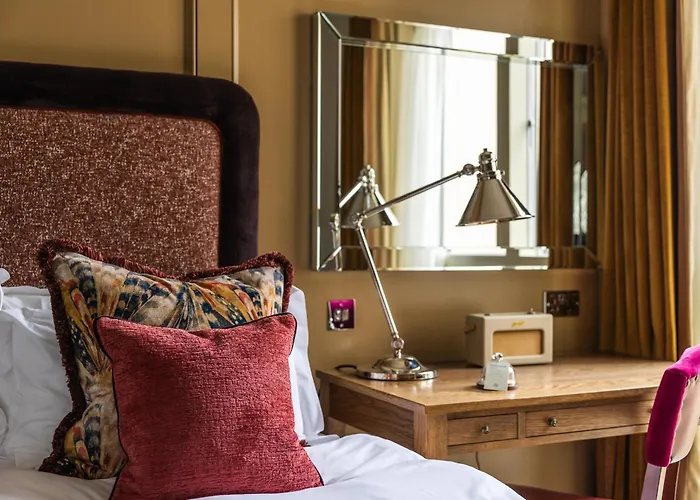 The Alma Hotel London