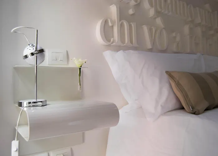 Hotel Santa Brigida Neapel