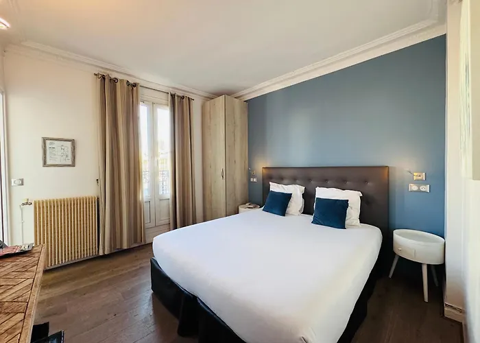 Hotel L'Amiral Paris