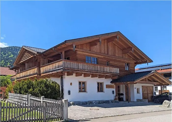 Kleines Zirbelhotel - ÜF Oberammergau