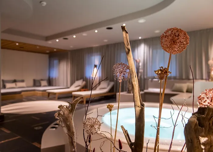 Hotel Post Alpine Cityflair Bruneck