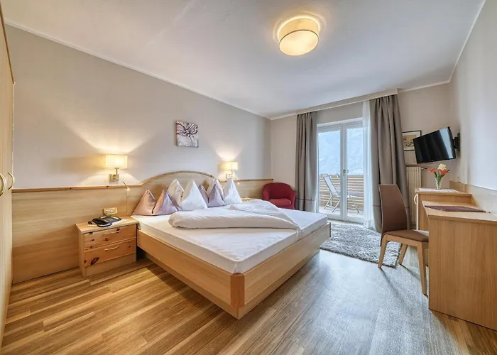 Hotel Bellevue Dorf Tirol