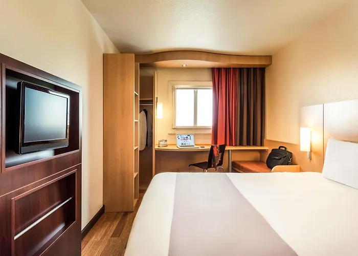 Hotel Ibis Paris Montmartre Sacre-Coeur