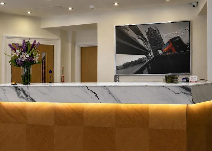 Queensway Hotel, Sure Hotel Collection By Best Western London
