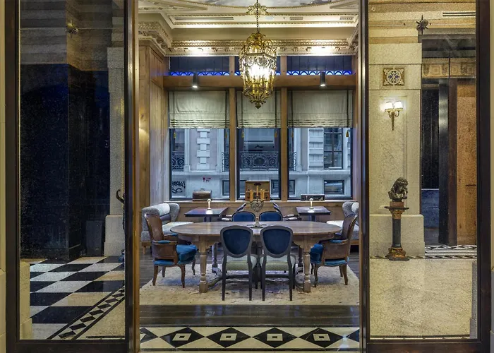 Hotel Palazzo Donizetti Istanbul, Tapestry Collection By Hilton