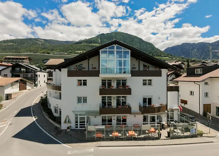 Hotel Tannerhof Schenna