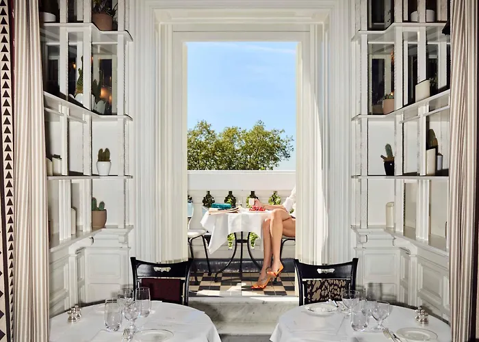 Hotel At Sloane London