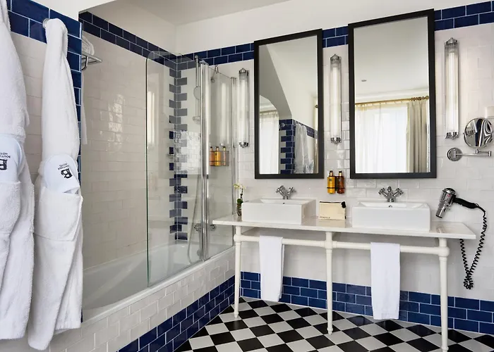 Hotel H10 Duque De Loule Lissabon
