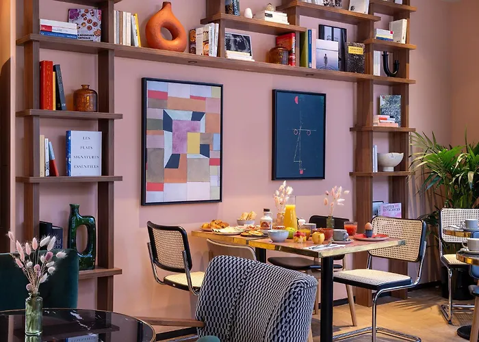 Hotel Les Artistes Paris