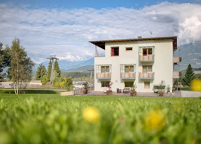 Bed and Breakfast Garni Schorneck Bruneck