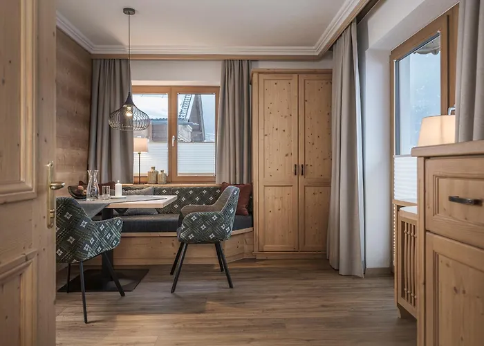 Hotel Garni Larcherhof Mayrhofen