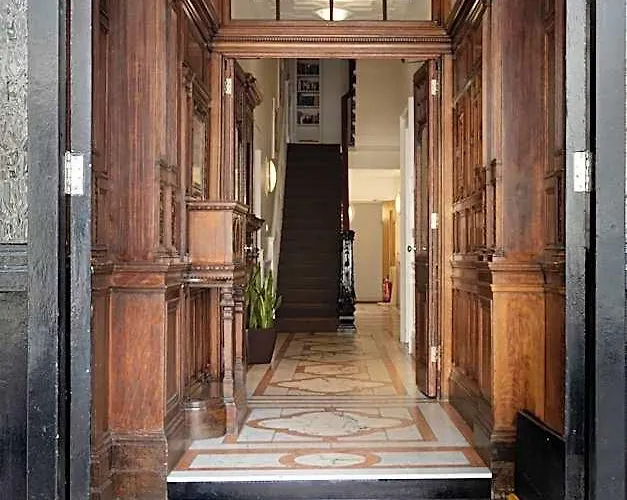 Hotel The Cleveland London