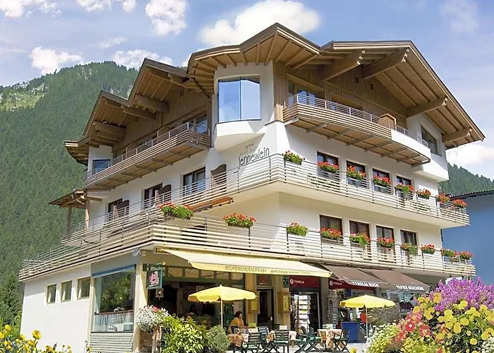 Hotel Garni Jennewein Mayrhofen