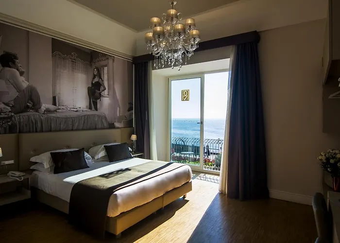 Partenope Relais Neapel