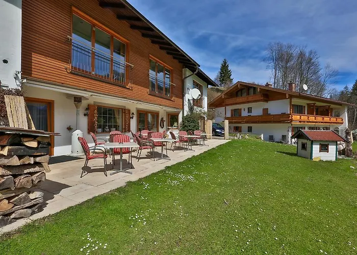 Tourist Hotel Boehm Schönau am Königssee