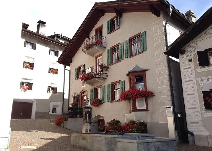 B&B Hotel & Appartements Chasa Valaer Scuol