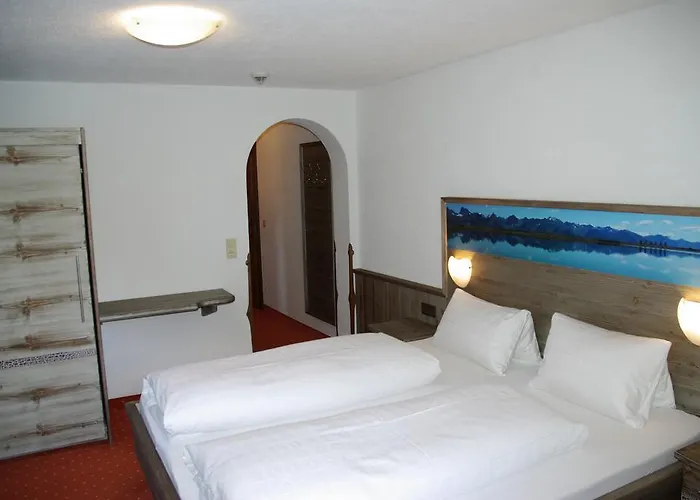 Alpenhof Pension-Garni Nauders