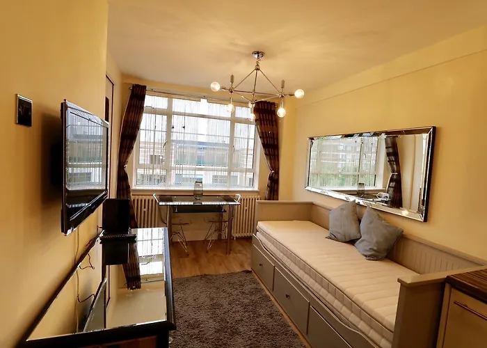 Nell Gwynn House Apartment London