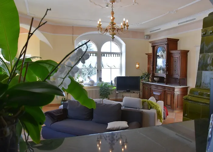 Hotel Schloesschen am See Reschen