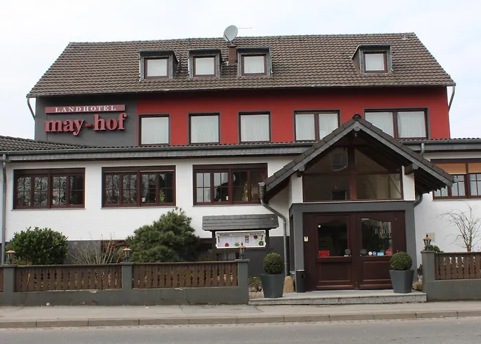 May-Hof Leverkusen