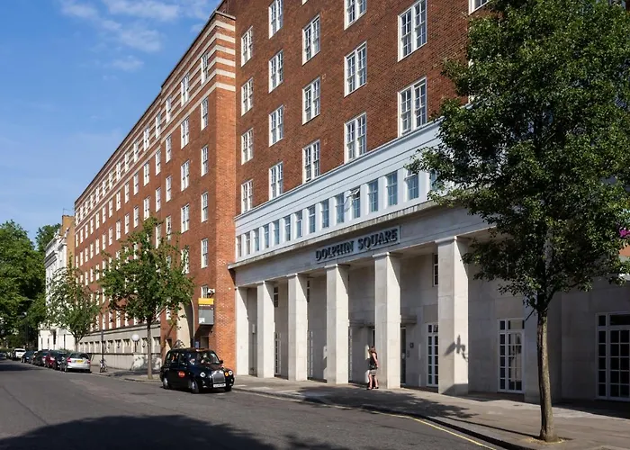 Dolphin House Serviced Apartments London