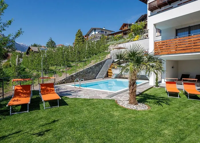 Residence Apartment Nelkenstein Schenna