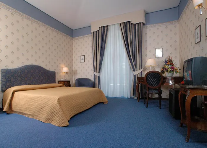 Hotel Nuovo Rebecchino Neapel