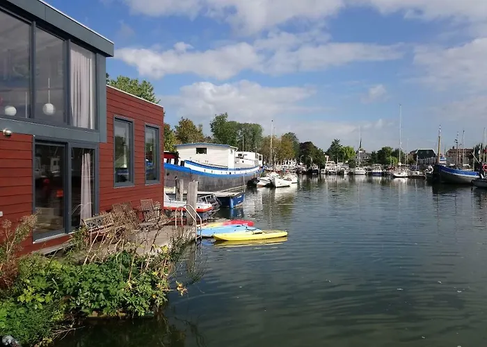 Hotel Houseboat Vliegenbos Amsterdam